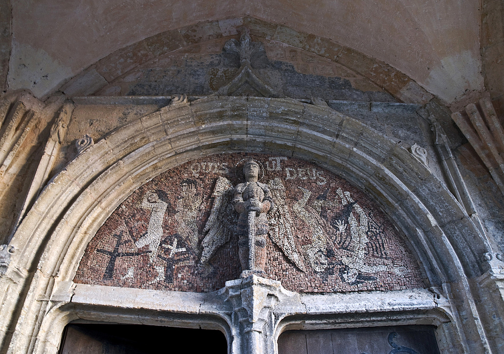 Le tympan de l’Eglise Saint-Michel de Lavardens -- Das Tympanon der Kirche von Lavardens