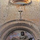 Le tympan de l’Eglise San Pere (Saint-Pierre)  de Figueras