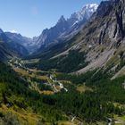 Le Val Ferret et le Mont-Blanc.