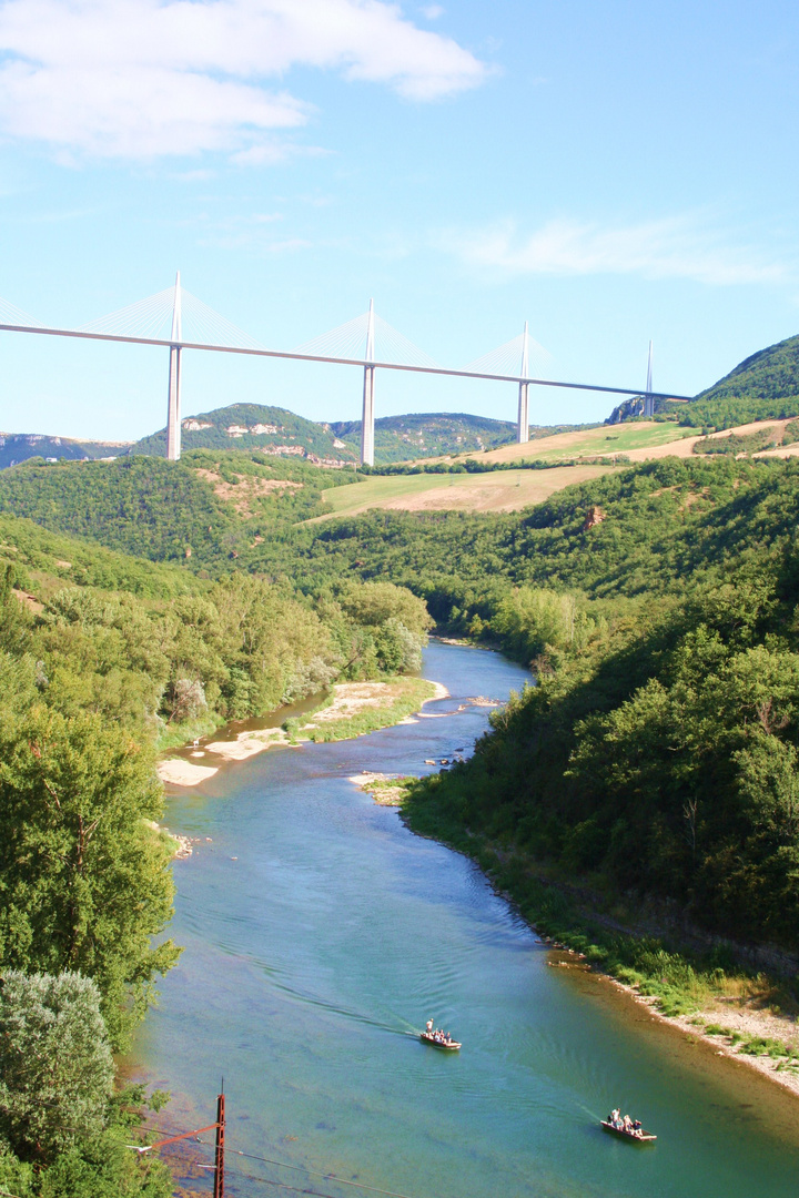 Le viaduc à sa source