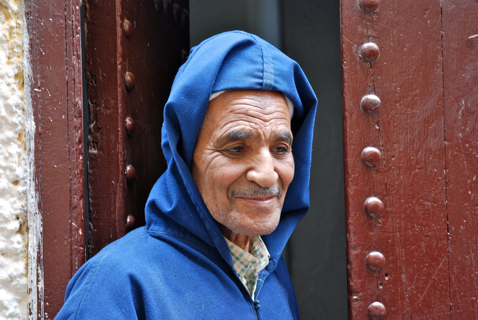 Le vieil homme et la photo. Fez, Maroc.