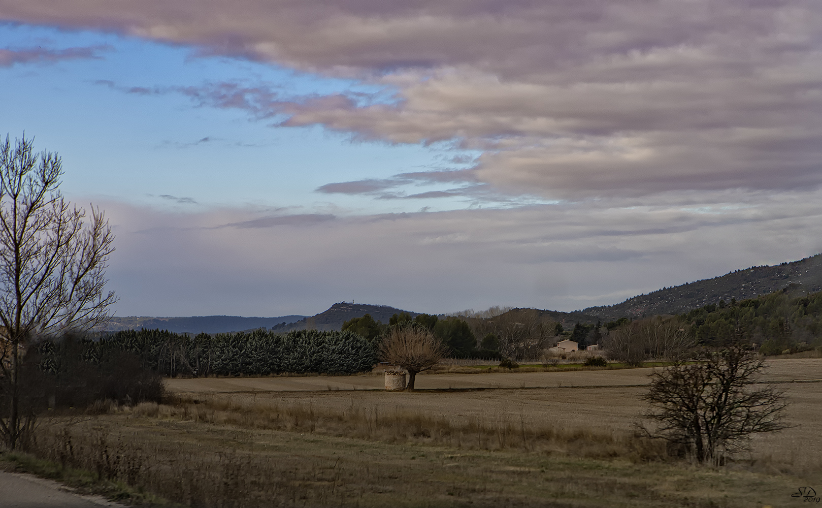 Le vieux puit  en hiver 