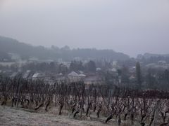 LE VILLAGE AU TOITS BLANC