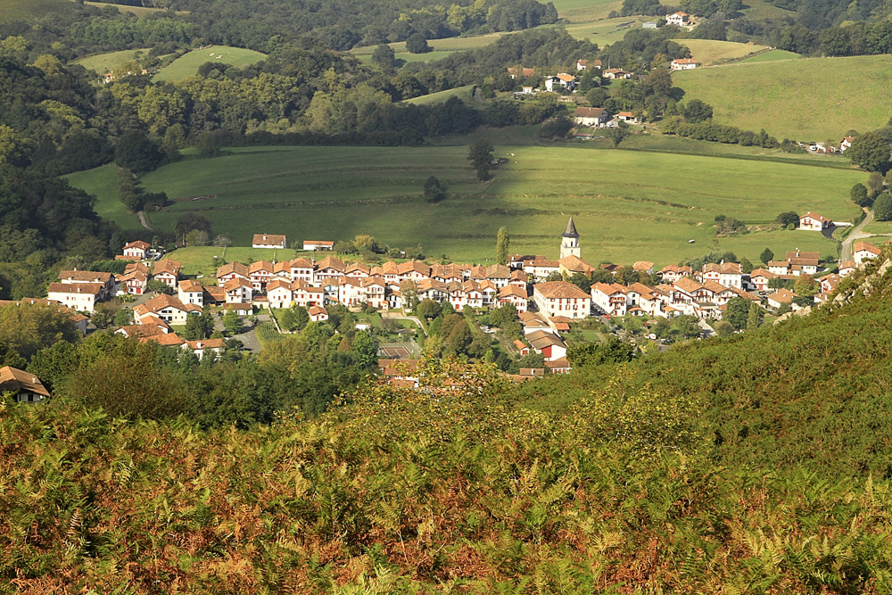 le village d'Ainhoa ( Pays Basque )