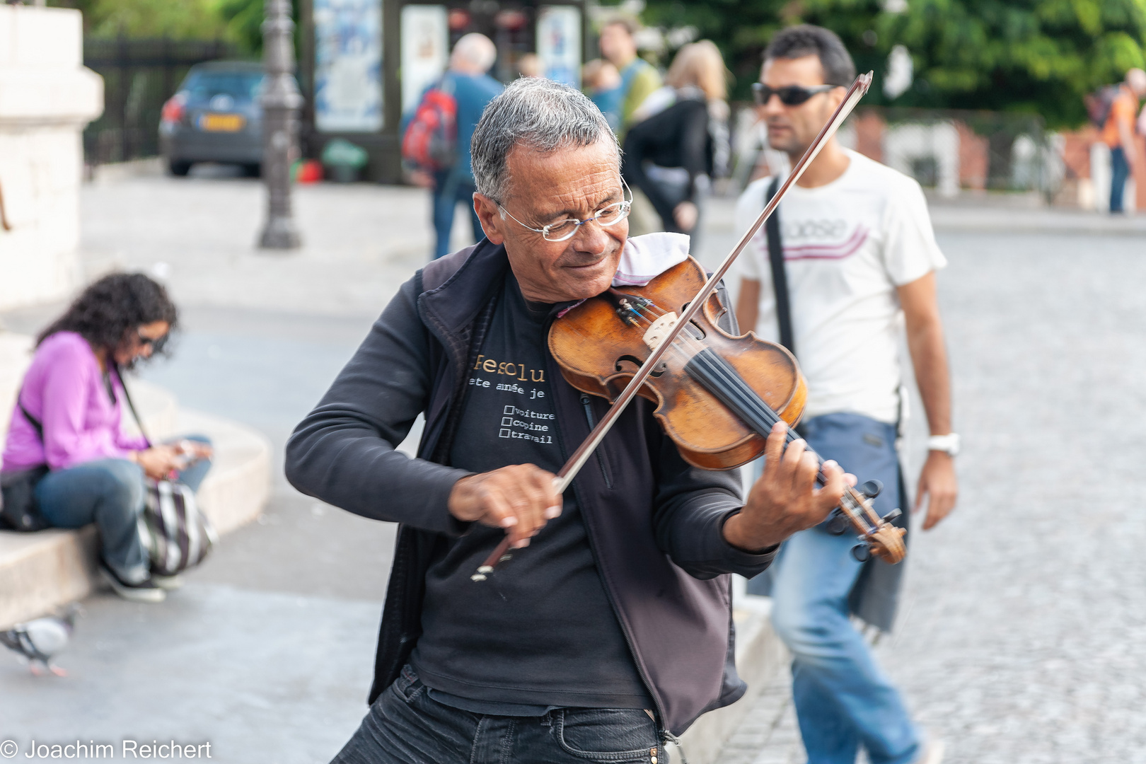 Le violoniste sur la Butte Montmartre de Paris