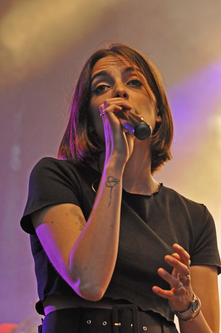 Léa paci en concert a pessac (2)