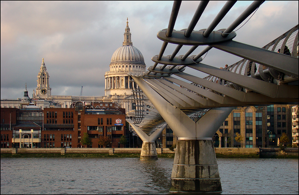 leading to St. Paul´s