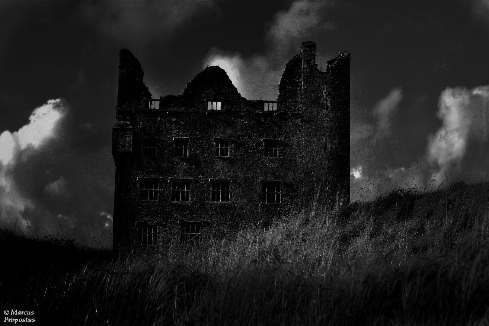 Leamaneh Castle...