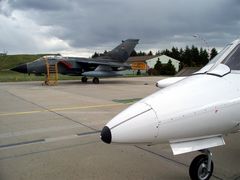 Learjet vs. Tornado