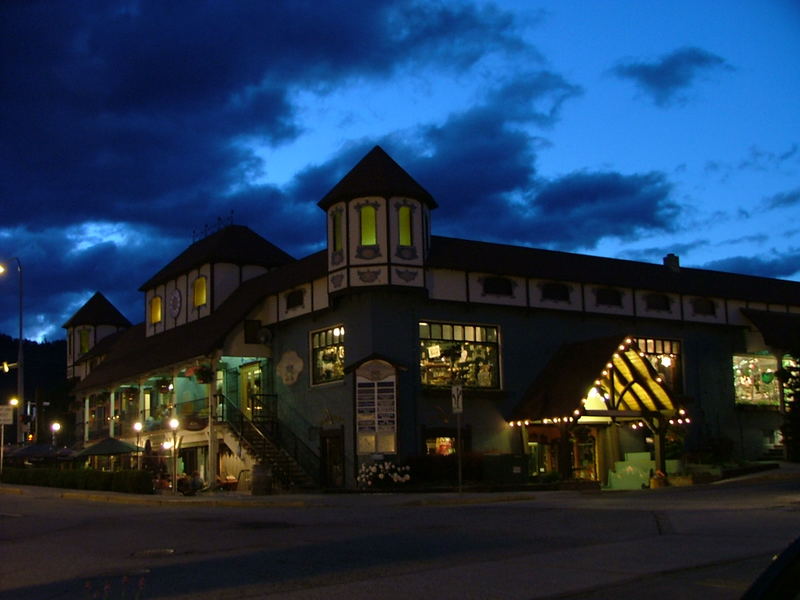 Leavenworth at Night