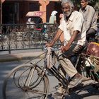 Leben ist wie ein Fahrrad. Man muss sich vorwärts bewegen, um das Gleichgewicht nicht zu verlieren.