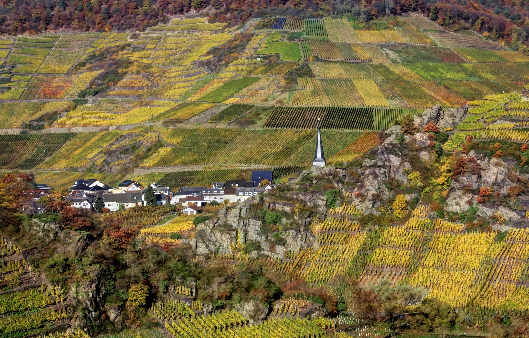 Leben zwischen Wein und Felsen