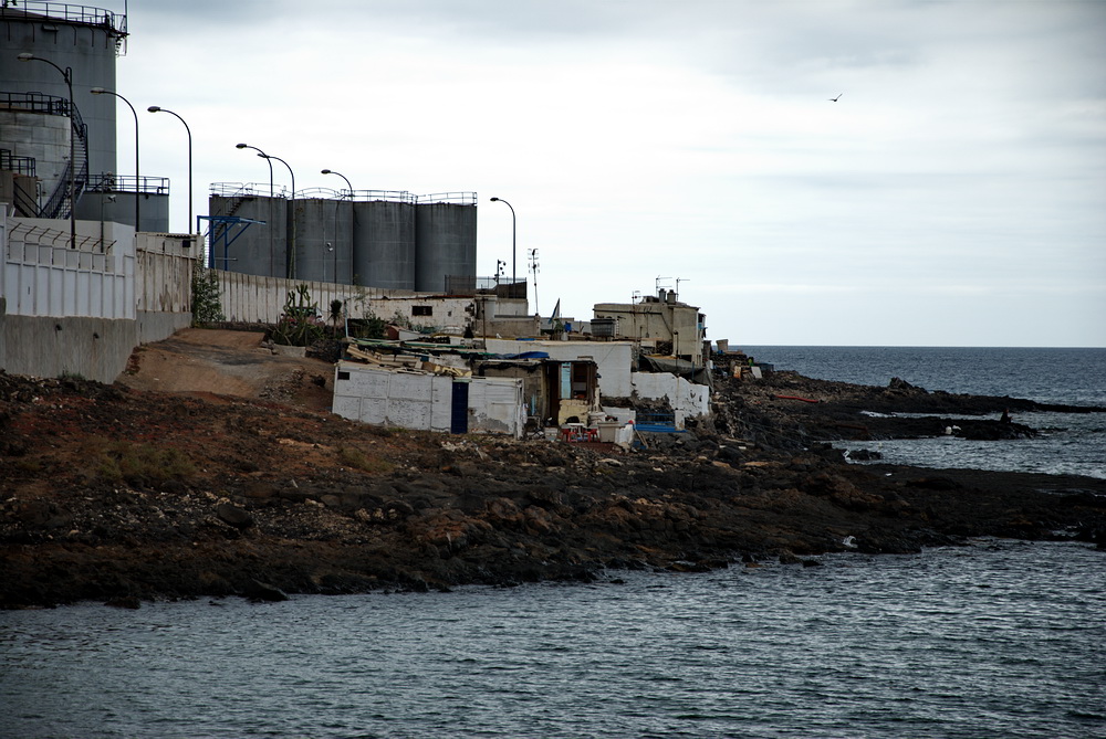 Leben zwischen Wrack und Chemie auf Lanzarote v2 Nahaufnahme