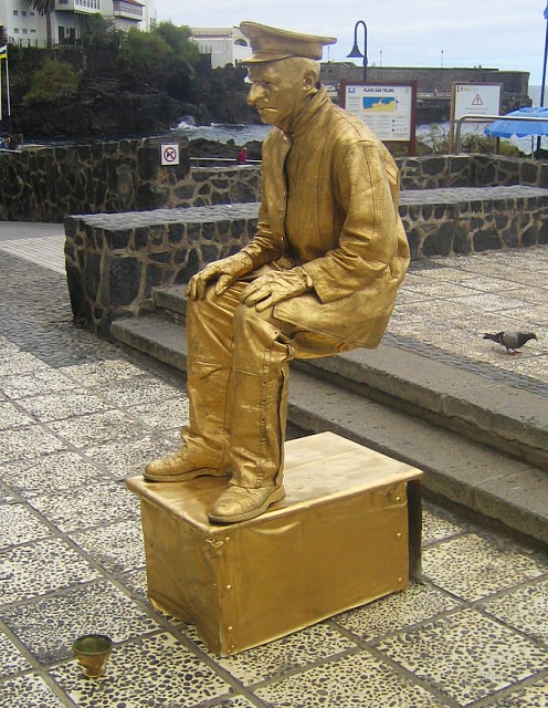 lebende Statue