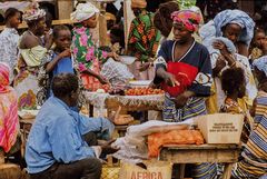 lebhaft und farbenfroh