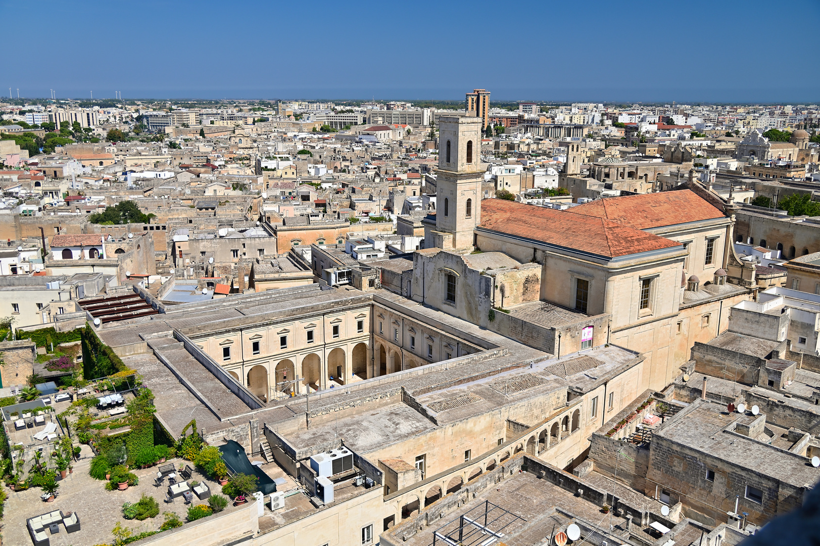 Lecce von oben...