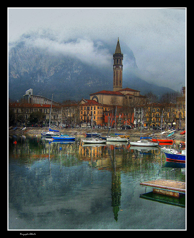  Lecco