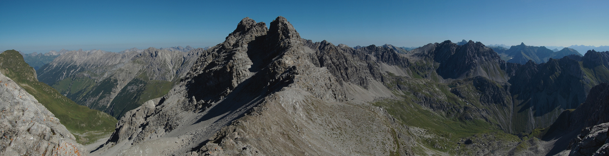 Lechtaler Höhenweg - Blick von der Großbergspitze (ein Schiebebild)