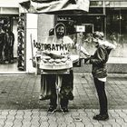  Lecker Bratwurst,Gesehen und Fotografiert in Aachen.