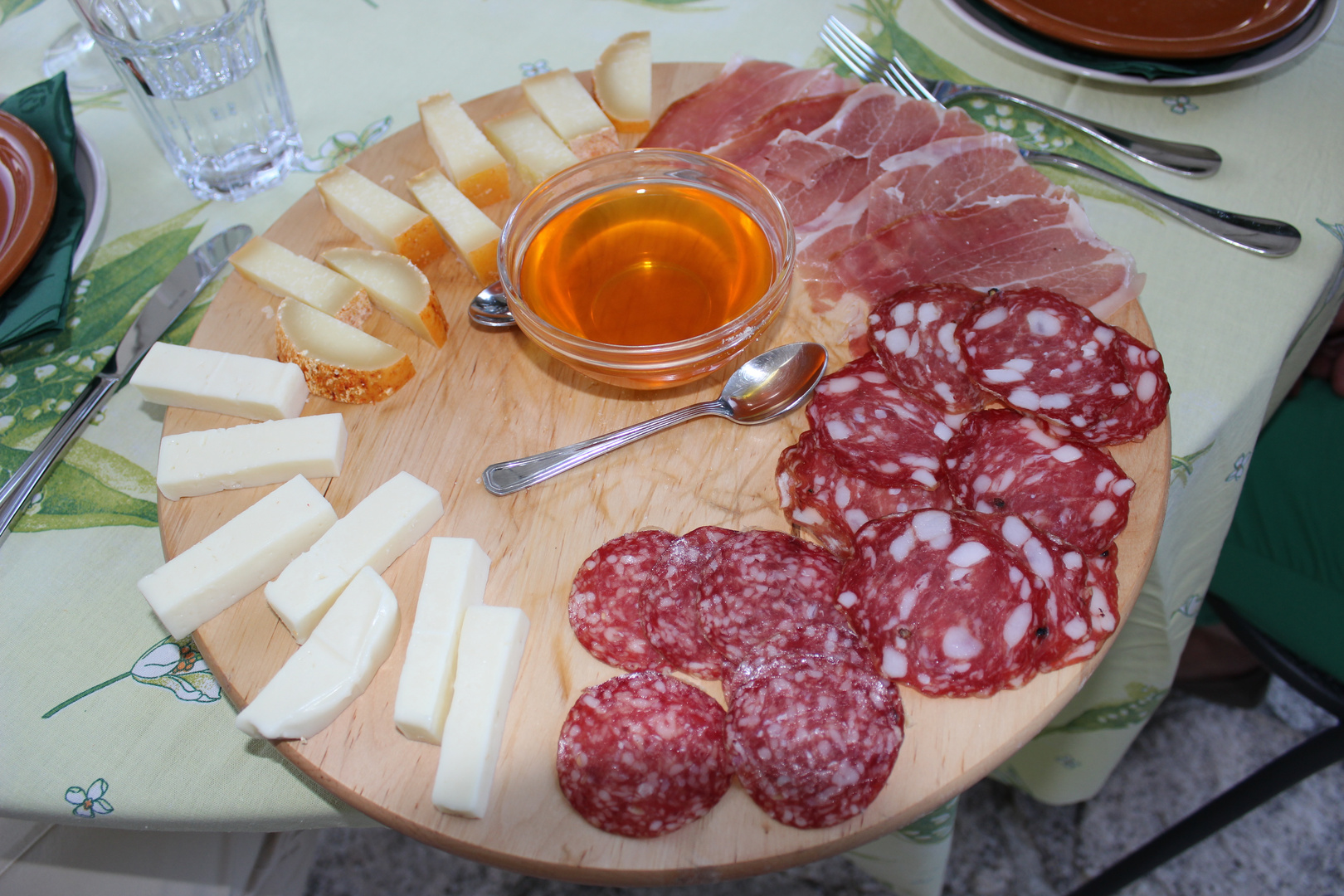 lecker - Käse mit Honig