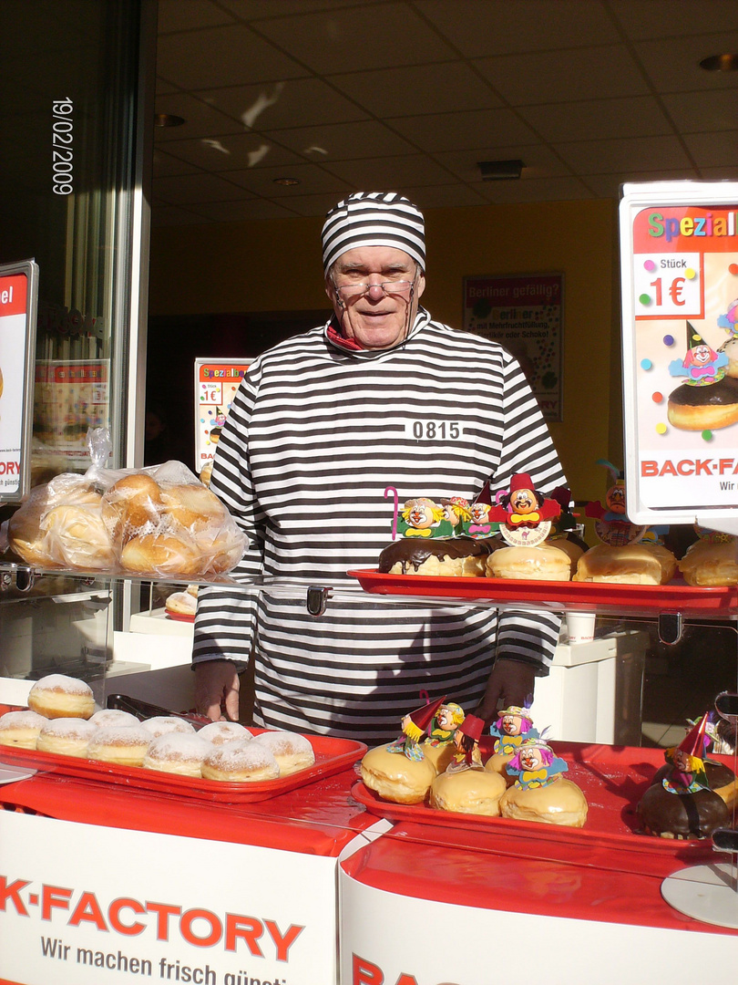 ...leckere Kreppel und süße FASTNACHTER !!!