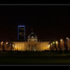 L'école militaire avec la tour Montparnasse