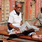 Lectura callejera en delhi
