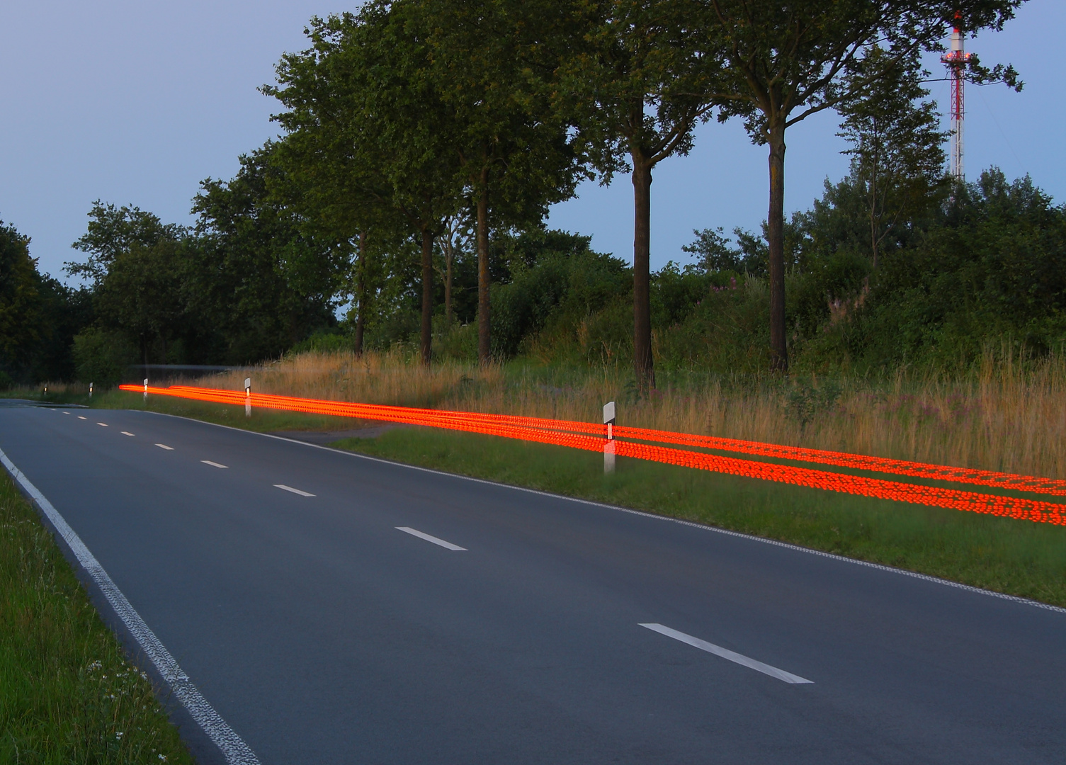 LED-Lichtspuren eines Audi A6 bei Kisdorf(SH)