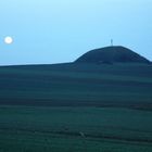 Leeberg (Tumulus) von Niederhollabrunn, morgens.