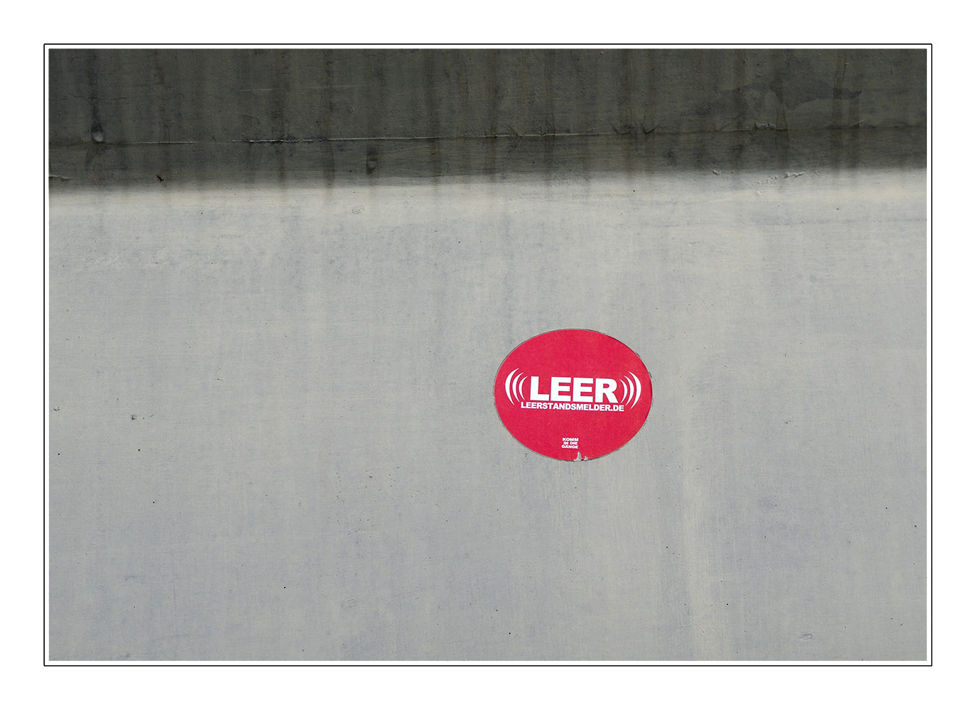 "LEER"