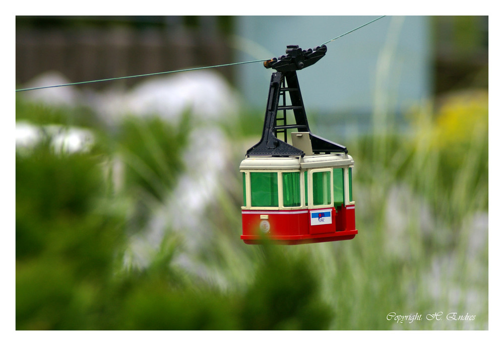 Leere Fahrt einer Gondelbahn