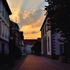 Leere Seitenstrasse, in Göttingens Innenstadt.