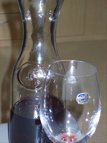 Leeres Glas Rotwein