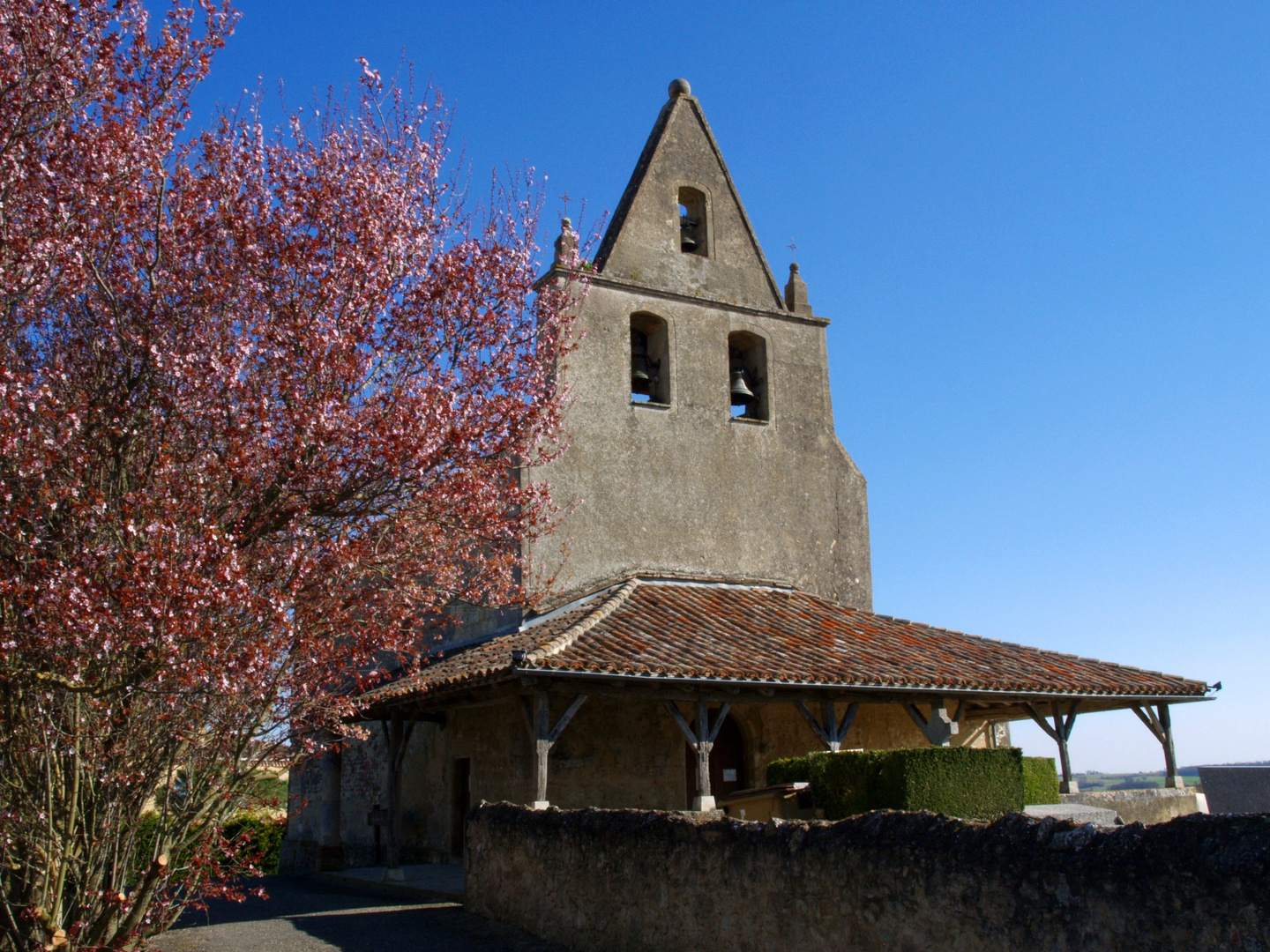 L’Eglise de St Cricq (Gers) et son clocher mur