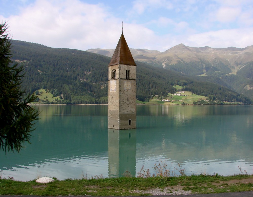 L'église engloutie du Reschensee