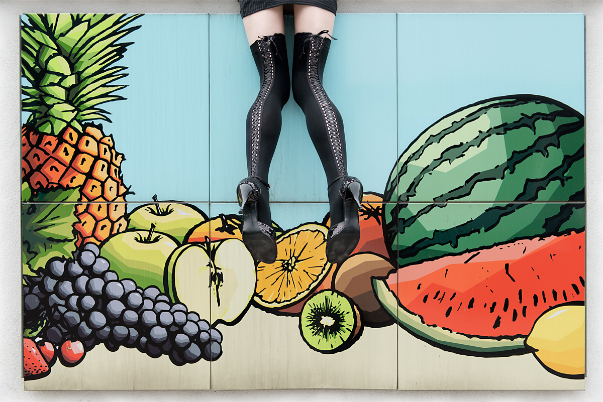 legs without girl, fruits