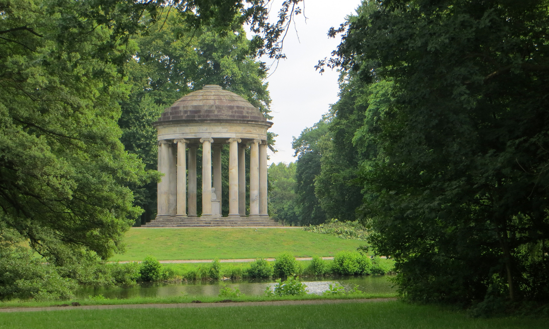 Leibniztempel im Georgengarten