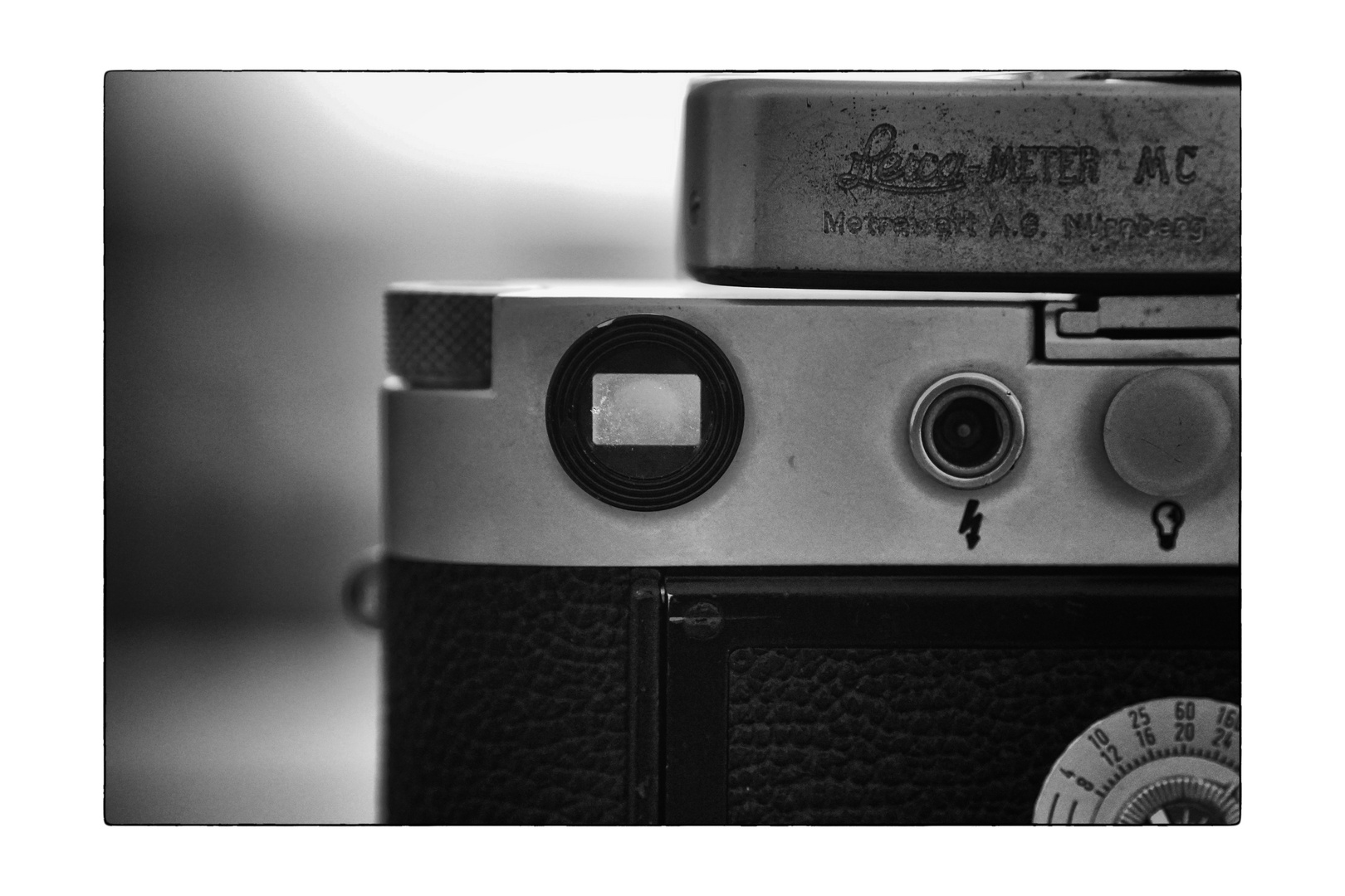 LEICA M2