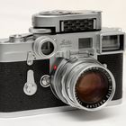 Leica M3 mit Summicron 50mm und Nahaufnahme-Suchervorsatz