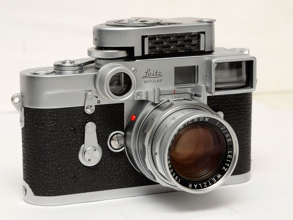 Leica M3 mit Summicron 50mm und Nahaufnahme-Suchervorsatz