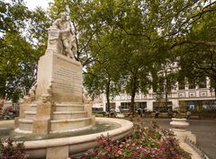 Leicester Square - Shakespeare Statue - 03