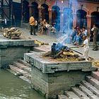 Leichenverbrennung beim Tempel Pashupatinath