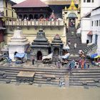 Leichenverbrennungen gehören zum Alltag in Pashupatinath