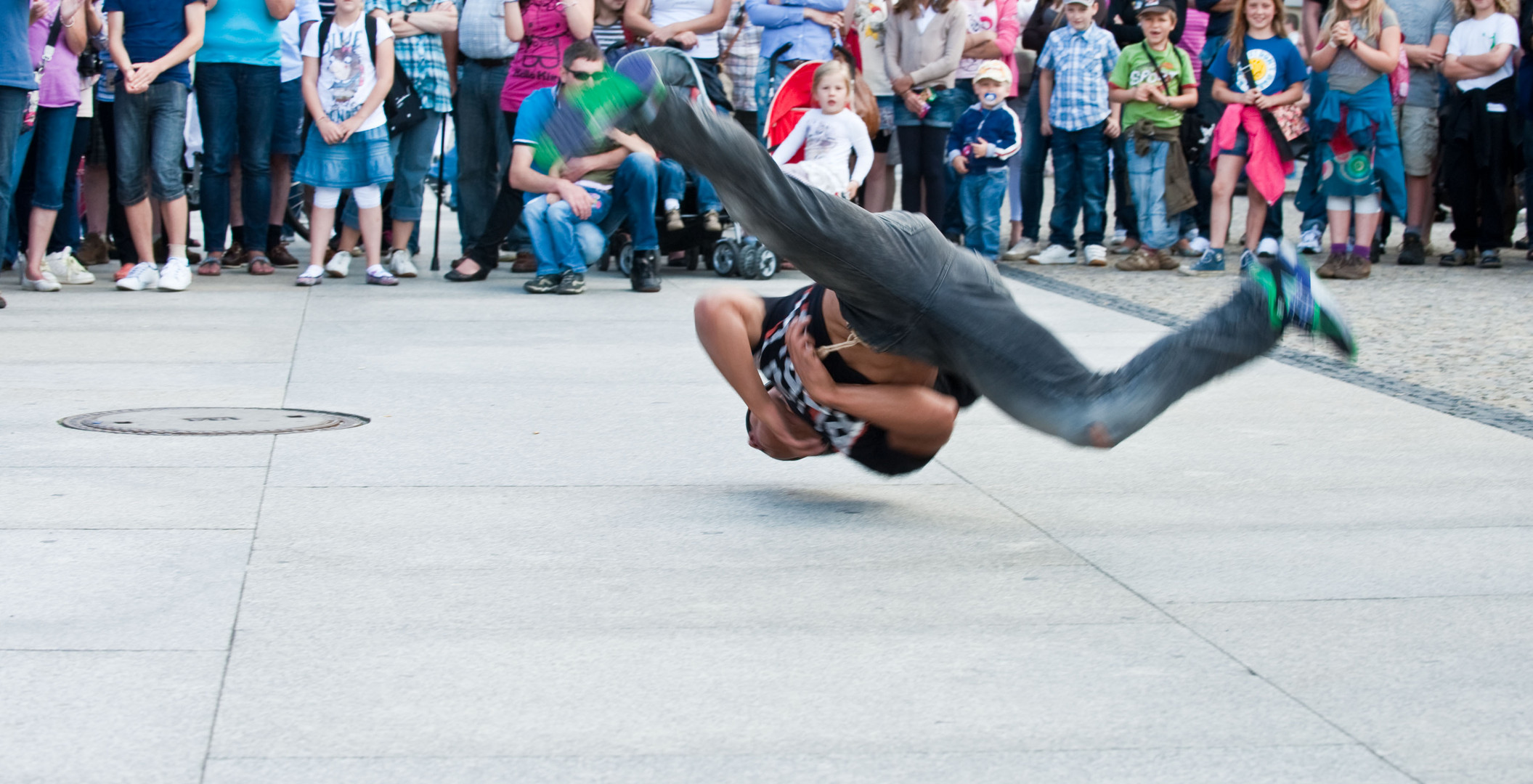 Leicht abgehoben - Street Acrobatics 1