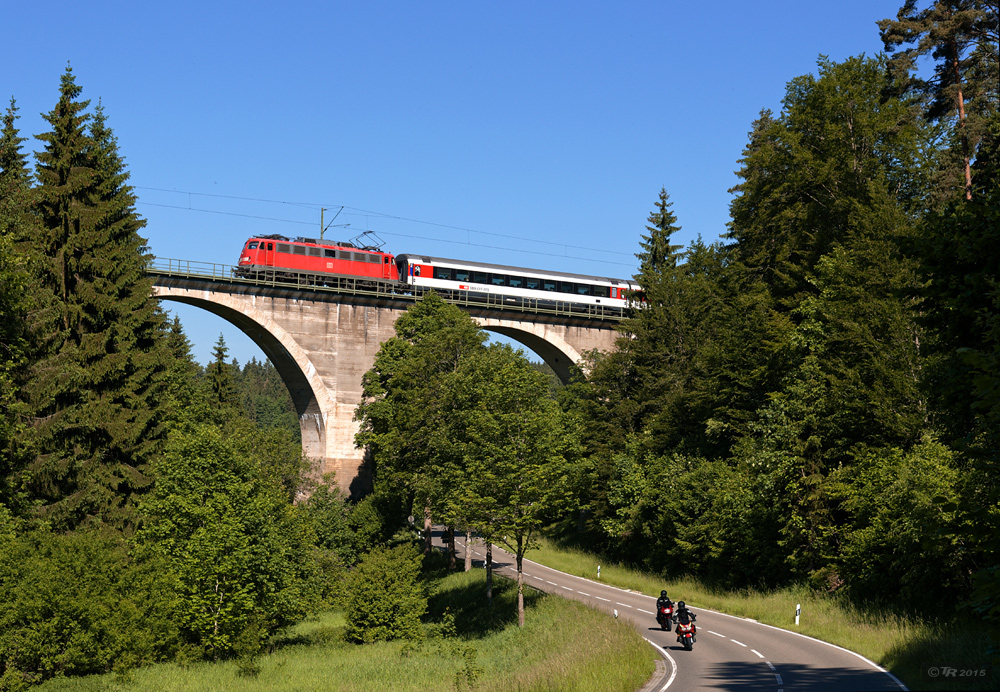 Leicht verspätet