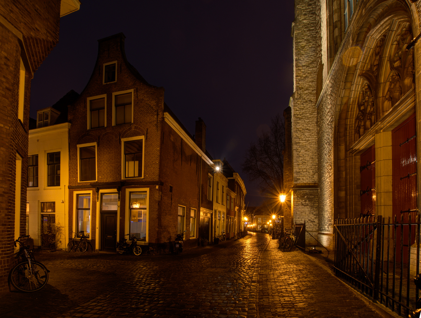 Leiden - Kloksteeg - Pieterskerk - 01