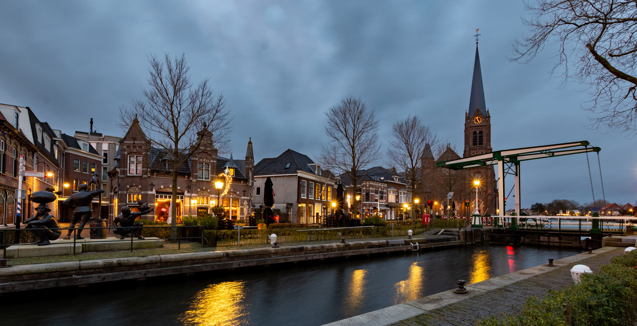 Leidschendam - Sluisplein-Sluiskant - Petrus en Pauluskerk - 02