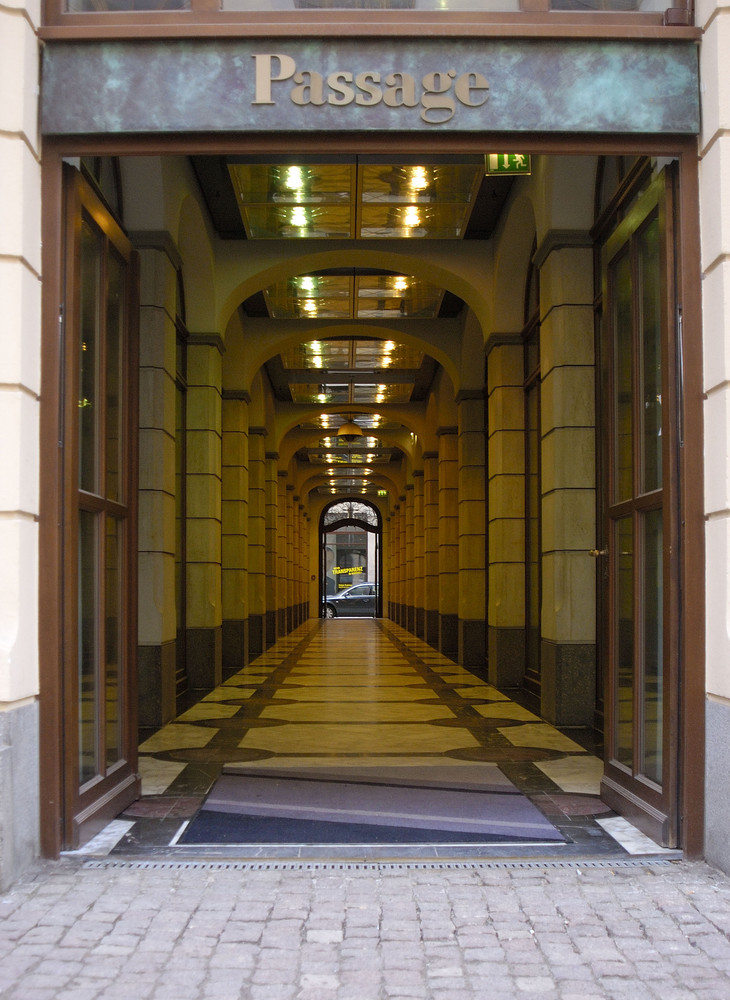 Leipzig - Passage am Städtischen Kaufhaus
