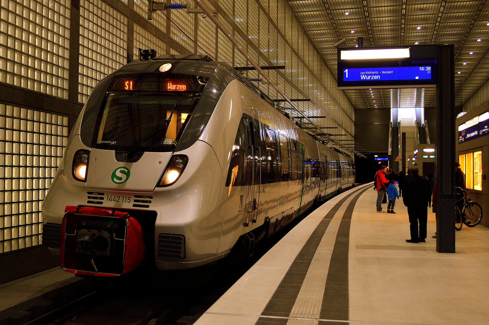 Leipzig - S-Bahnhof Wilhelm-Leuschner-Platz