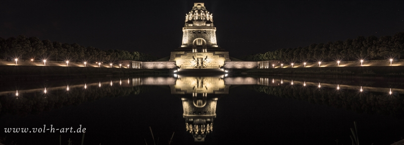 Leipziger Völkerschlachtdenkmal - Nachtpanorama